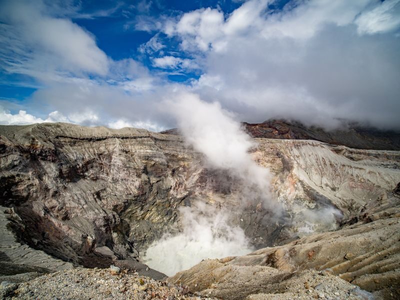 Kyushu: Mount Aso Crater, Kamishikimi Kumanoza Shrine & Takachiho Gorge Day Tour (Departing from Fukuoka) - Practical details that shape the day