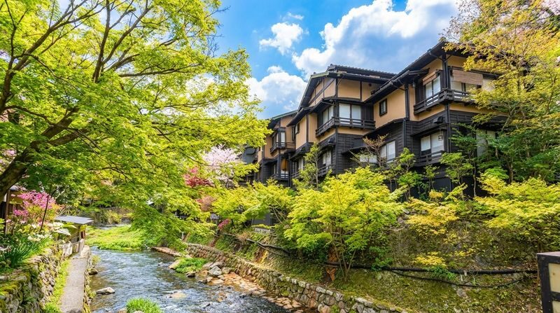 Kyushu Mount Aso, Kamishikimi Kumanoza Shrine & Kurokawa Onsen Day Trip (Departing from Fukuoka/Kumamoto) - From cedar shade to volcanic country