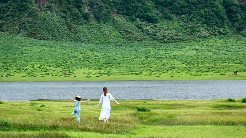 Kyushu: Mount Aso, Kusasenri & Takachiho Gorge Day Tour (Optional Takachiho Boat Ride Experience) - Takachiho Gorge on foot and, if conditions allow, by boat