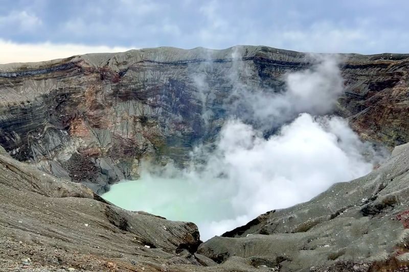 Kyushu: Mount Aso, Kusasenri & Takachiho Gorge Day Tour (Optional Takachiho Boat Ride Experience) - What the price buys, and what it does not