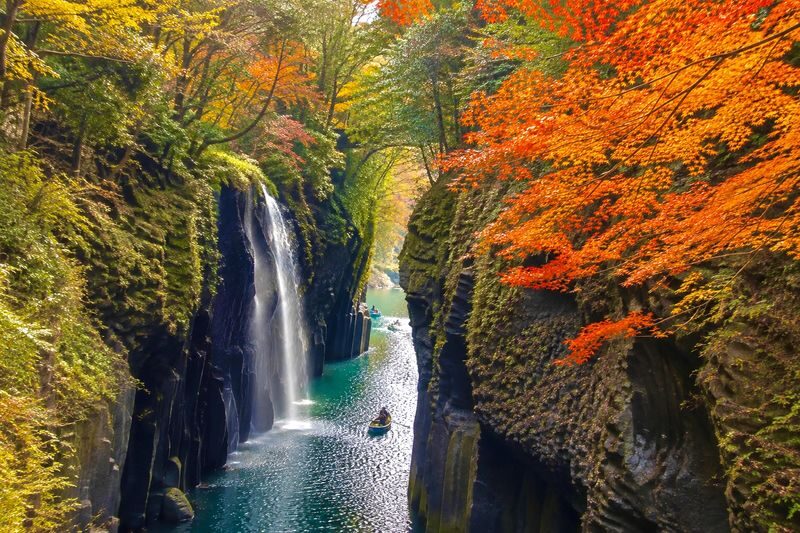 Kyushu Private Car Tour: Fukuoka, Yufuin, Kumamoto, Beppu, Aso, etc. (Customizable Itinerary) - A private car makes Kyushu’s distances easier to manage