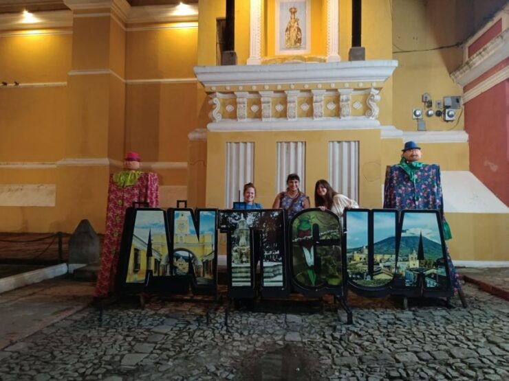 La Antigua Horror Stories Night Walking Tour - Tour Overview