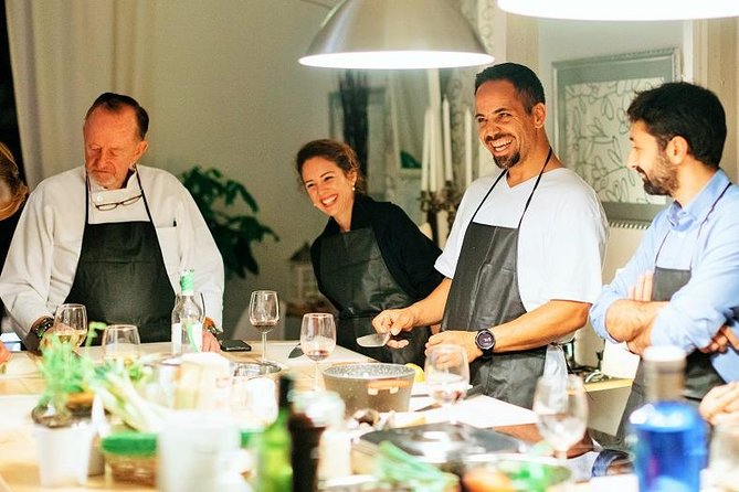 La Boqueria Market and Paella Cooking Class in Barcelona - What to Expect During the Experience