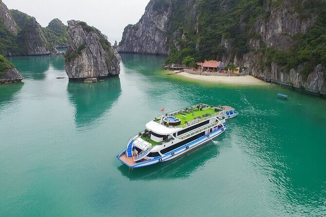 La Casta 5-Star Ha Long Bay Cruise with Local Food and Limousine - An In-Depth Look at the Itinerary