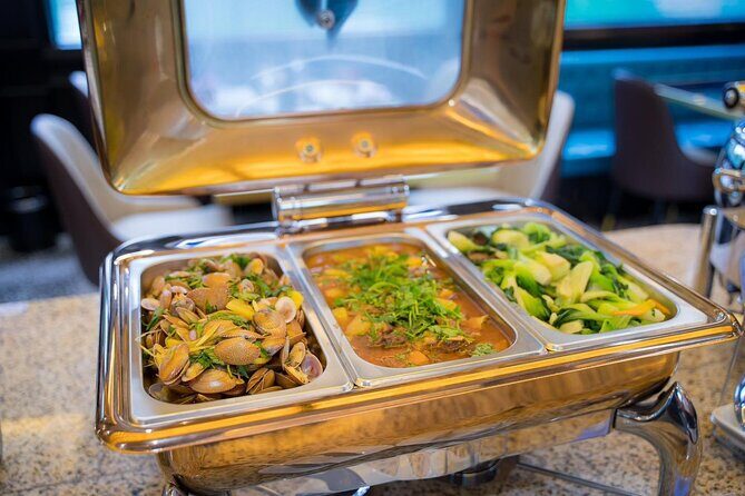 La Casta 5-Star Ha Long Bay Cruise with Local Food and Limousine - FAQ