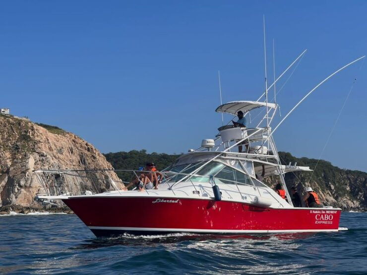 La Crucecita: Private Yacht Cruise in Huatulco With Drinks - Booking Details