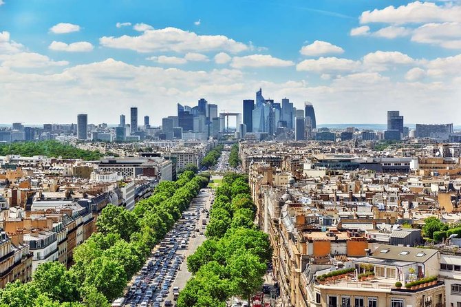 La Defense Private Transfer to Airport or Central Paris - Convenient Departure Transfer