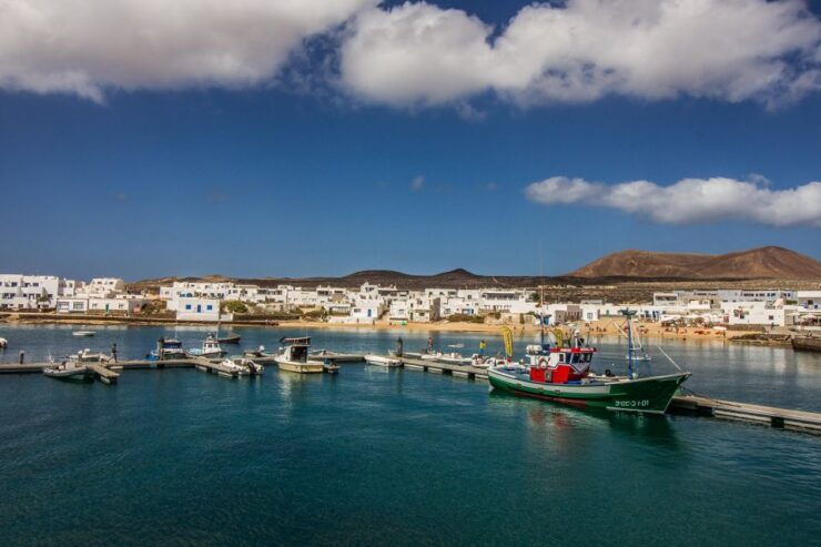 La Graciosa: Island Cruise With Lunch for Cruise Passengers - Booking and Payment Details