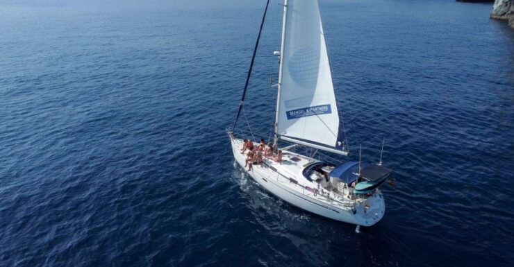 La Herradura: Sailing and Dolphin Watching Tour - Itinerary and Experience