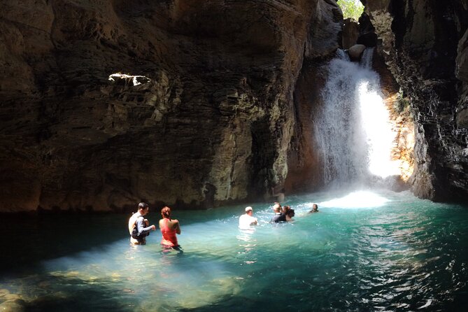 La Leona Waterfall Cliffjumping White Water Tubbing Privatetour - Guide Services and Safety Measures