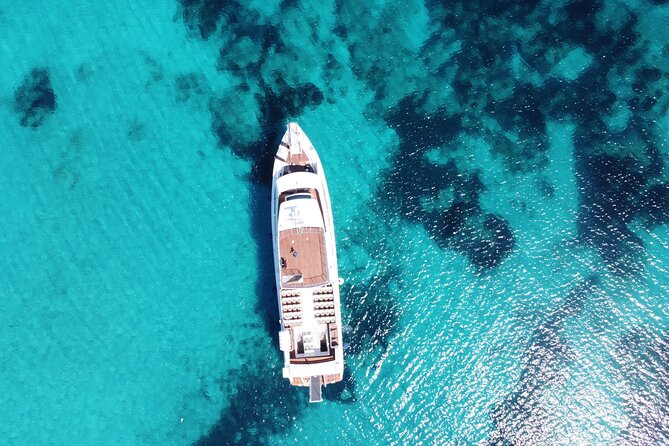La Maddalena Archipelago Comfort Boat Tour - Itinerary