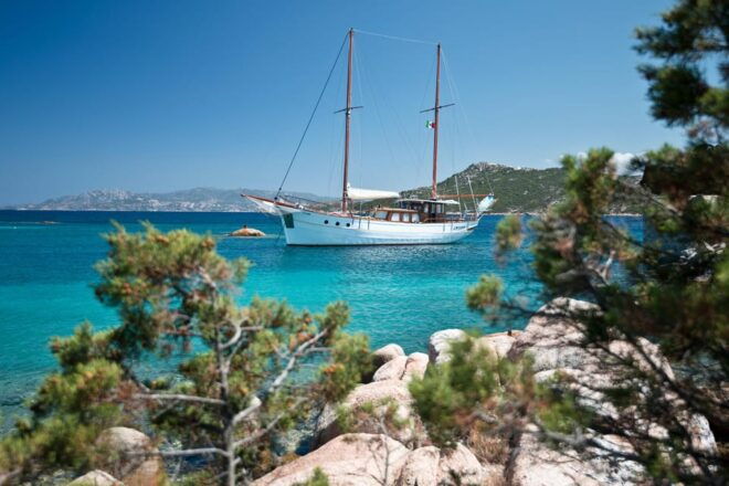 La Maddalena Archipelago: Vintage Sailing Ship Cruise - Inclusions and Amenities