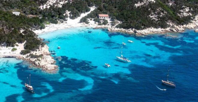 La Maddalena: Island Tour With Aperitif and Brunch on Board - Itinerary Highlights