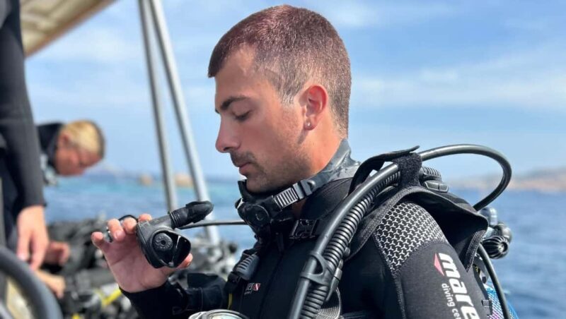 La Maddalena & Lavezzi: Full-Day Boat Scuba Diving Trip - The Food and Atmosphere