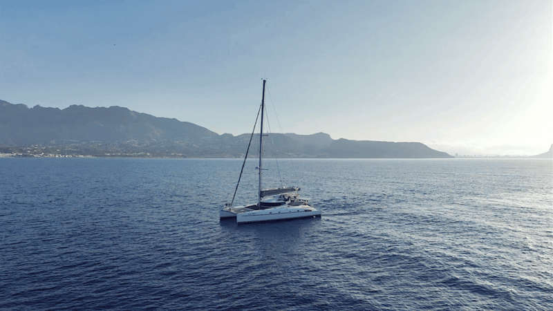 La-Manga: Private Luxury Yacht Rental - Key Points