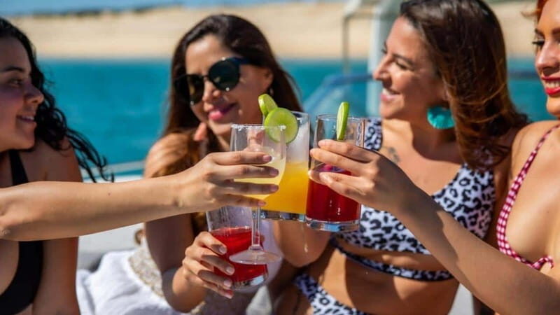 La Paz: Day Cruise & Snorkelling (w/sea lions) Food & Drinks - FAQ