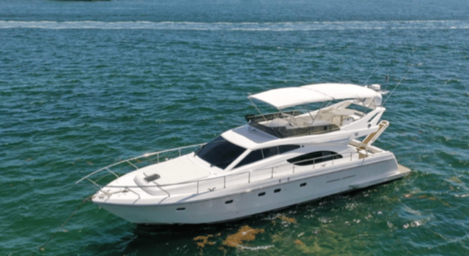 La Paz: Ferreti 53 Yacht Charter - Booking and Availability