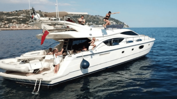 La Paz: Ferreti 53 Yacht Charter - Frequently Asked Questions