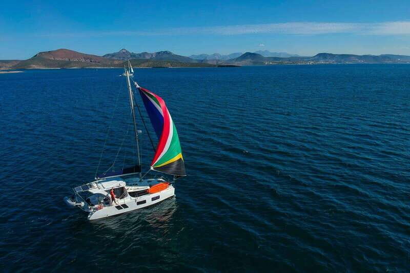 La Paz: Private catamaran to sloop with food and beverages included - Exploring the La Paz Private Catamaran Tour: A Detailed Review