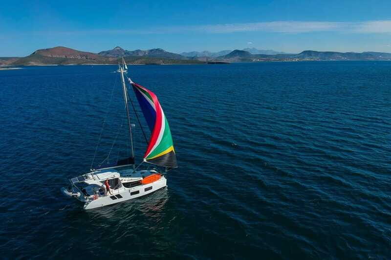 La Paz: Private catamaran to sloop with food and beverages included - Who Will Love This Tour?