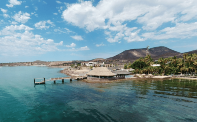 La Paz: Sea Side Bar/Wine & Grill - Panoramic Views