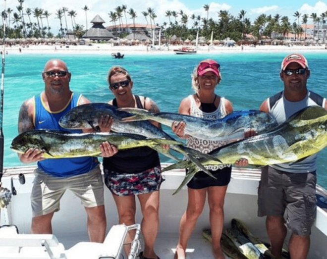 La Paz: Sport Fishing Boat Package - Yacht - Crew and Services