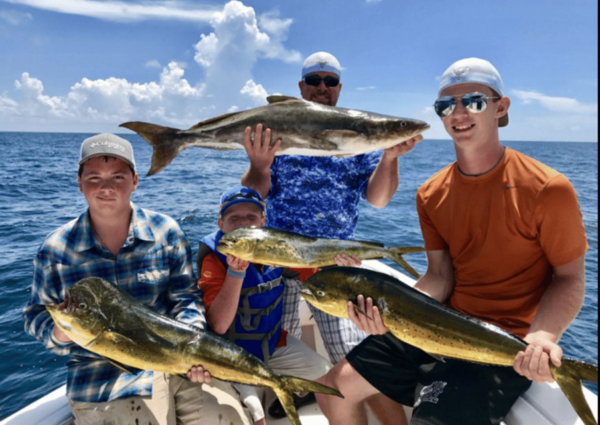 La Paz: Sport Fishing Boat Package - Yacht - Flexible Dining Options