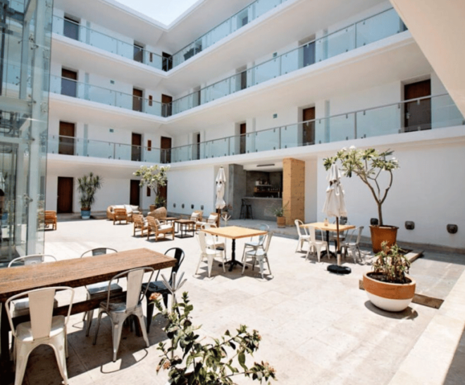 La Paz: Sport Fishing & Hotel Package - Hotel Cathedral - Gear and Licenses