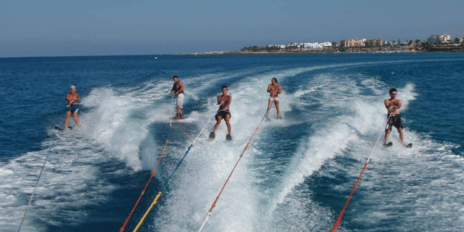 La Paz: Water Skiing Experience - Unique Perspective of La Paz