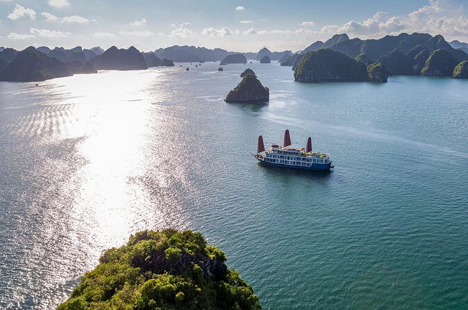La Pinta Cruise 2 Day Explore Halong and Lan Ha Bay from Hanoi - FAQ