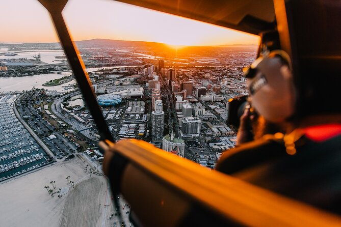 LA Private Doors-Off Aerial Photography Helicopter Adventure - LA Private Doors-Off Aerial Photography Helicopter Adventure: An Authentic Look