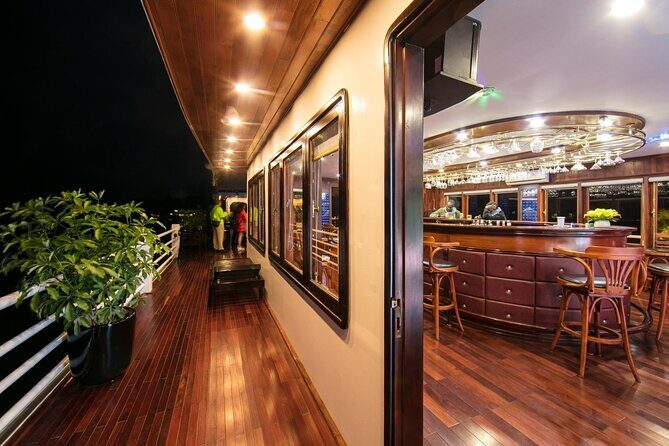 La Regina 2 days visit Halong Bay - 5 star - FAQ