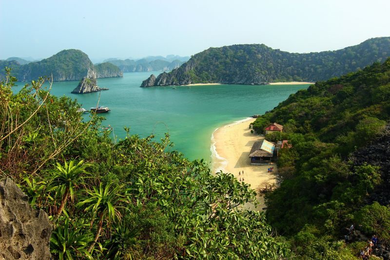 La Regina Royal 2D1N Cruise: Ha Long Bay with Sung Sot & Ti Top - What the price includes, and what it does not