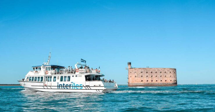 La Rochelle: Boat Trip to Fort Boyard (2h00) - Good To Know