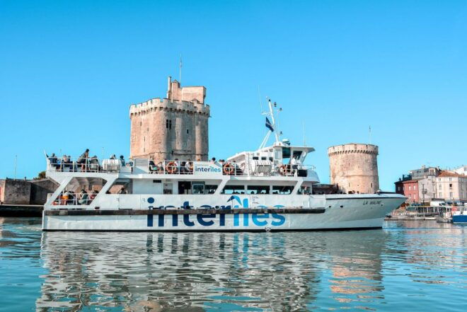 La Rochelle: Boat Trip to Fort Boyard (2h00) - Experience Description