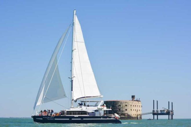 La Rochelle: Fort Boyard by Sail (3h30) - Participant Information