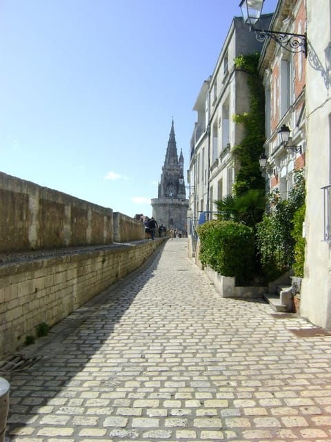 La Rochelle: Templars Walking Tour - What to Bring on the Tour