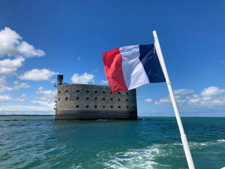 La Rochelle: Tour of the City With Fort Boyard Boat Trip - Highlights of La Rochelle