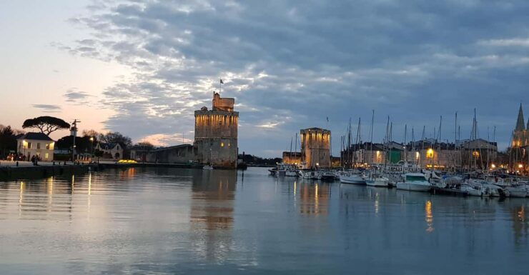 LA ROCHELLE WALKING GUIDED VISIT - Key Points