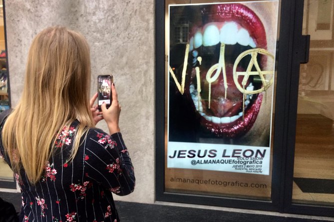 La Roma Private Art Tour - Exploring the Murals and Street Art of Colonia Roma