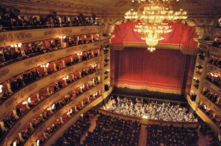 La Scala Theatre & Museum Tour Plus Walking Tour - Good To Know