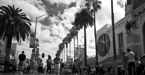 LA: Self-Guided Mystery Tour on Hollywood Boulevard (ENG) - Cancellation and Refund Policy