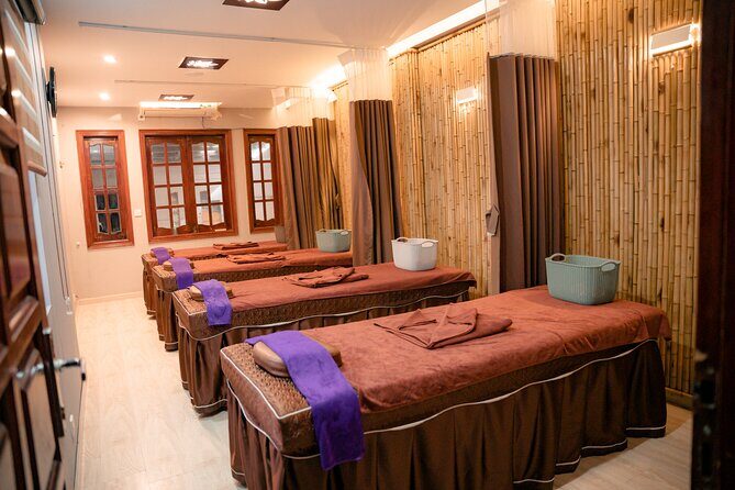 Lá Spa in Hanoi Old Quarter : Combo Body Massage & Hair Shampoo - Who Would Love This Experience?