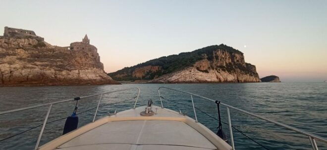 La Spezia Cinque Terre: Boat Tour With Aperitif at Sunset - Itinerary Details