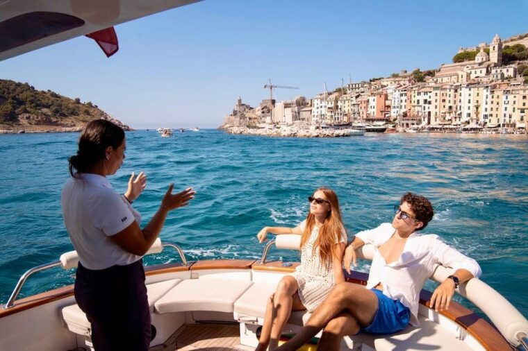 La Spezia: Cinque Terre Boat Tour with Snacks and Drinks - Third Stop: Corniglia