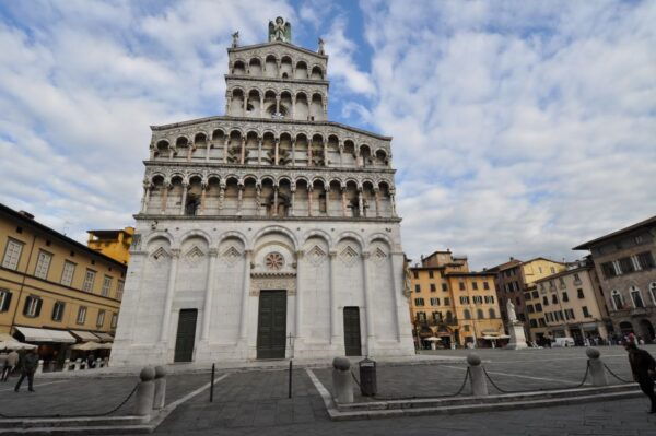 La Spezia: Full-Day Private Shore Excursion to Pisa & Lucca - Directions