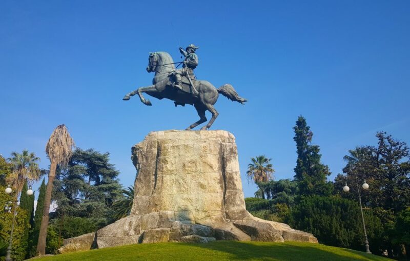 La Spezia: Guided Walking Tour with Italian-Inspired Music - The Sum Up