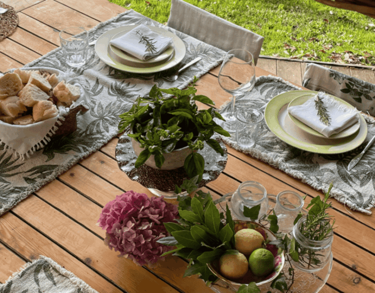 La Spezia: Home Restaurant Experience With Pool Access - Seasonal Delights and Local Ingredients