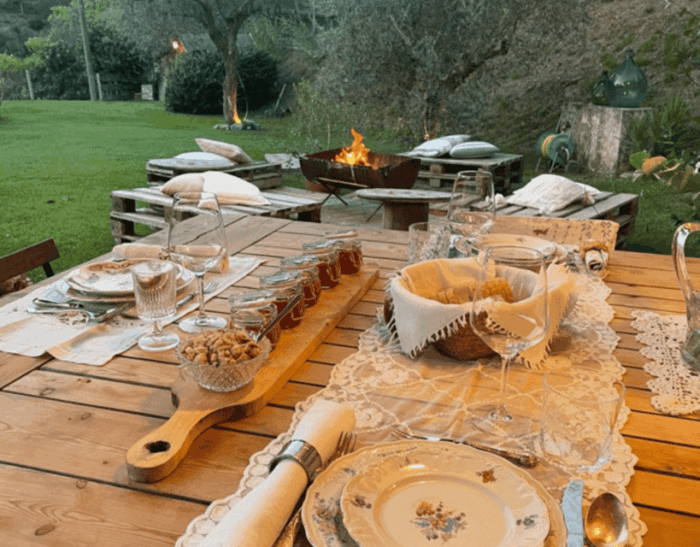 La Spezia: Home Restaurant Experience With Pool Access - Making Reservations and Pricing Details