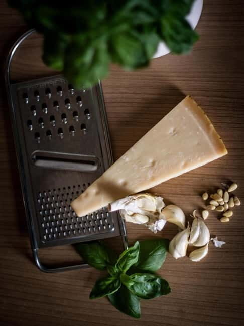 La Spezia: Pesto Making Class with Focaccia and Drink - La Spezia: Pesto Making Class with Focaccia and Drink – A Flavorful Journey into Ligurian Cuisine